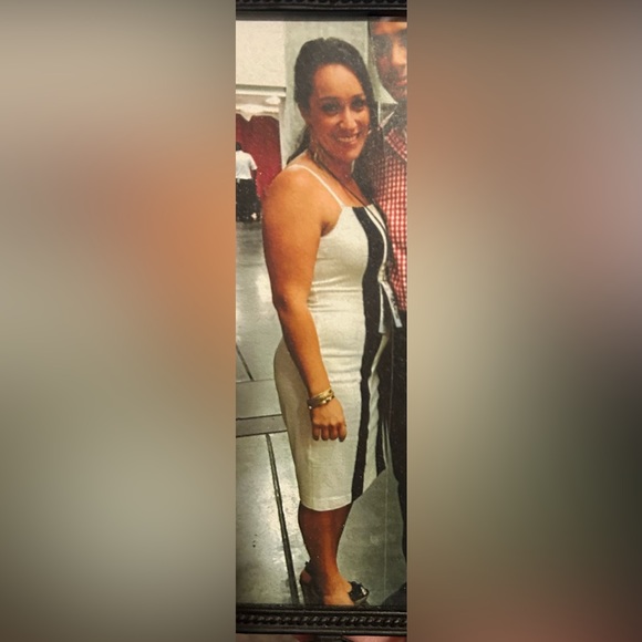 🔥Bebe fitted white, black&cream color block dress-size L - Picture 16 of 16